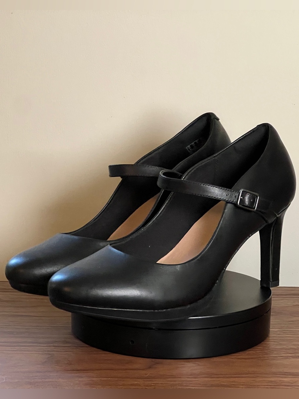 Clarks Ambyr Shine Leather Mary Jane Heeled Pumps - US 12 - Picture 7 of 11